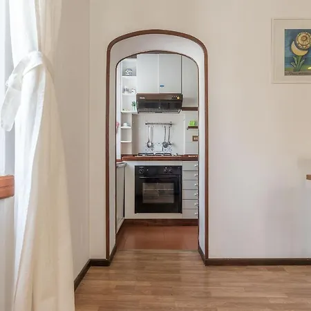 Guesthost - Colosseo Modern דירה רומא