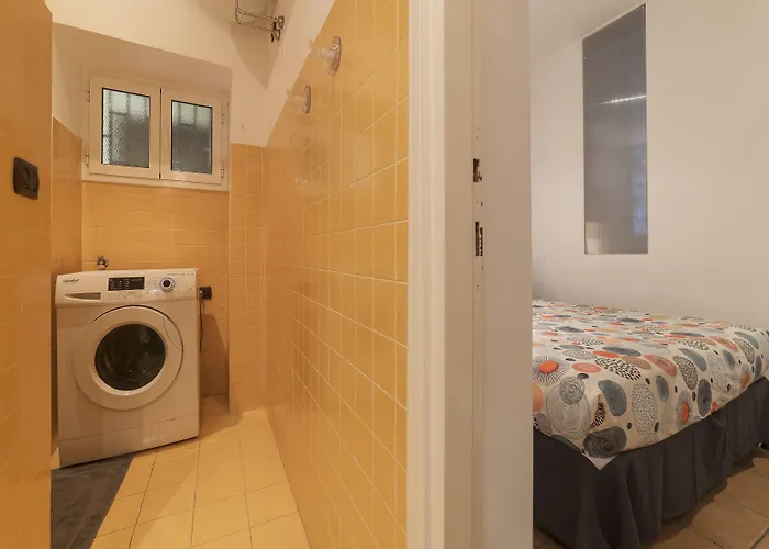 Guesthost - Colosseo Modern Appartement